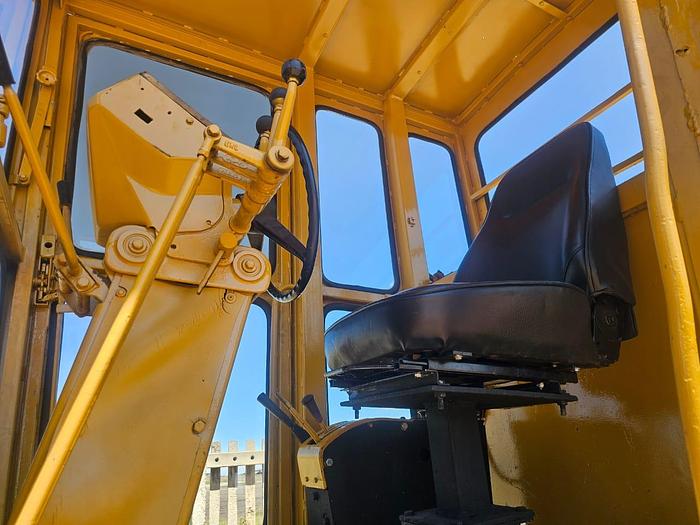 Used 120 G GRADER (RUNNER)