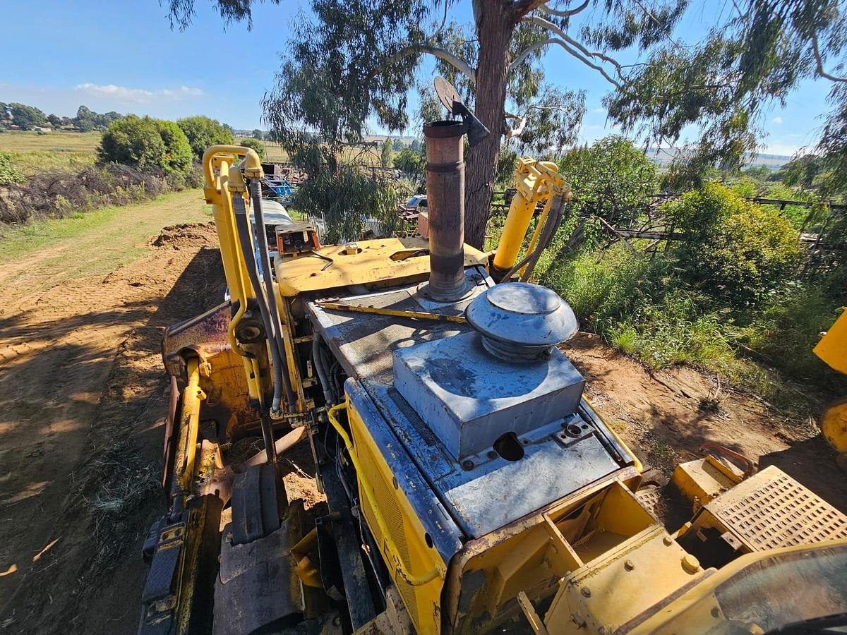 Used D375A KOMATSU DOZER (STRIPPING)