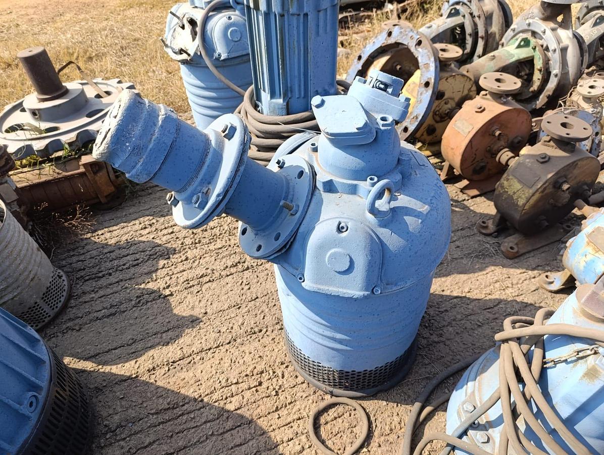 Used SUBMERSIBLE PUMP 10.3KW