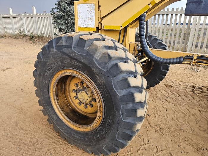 Used CATERPILLAR 140H GRADER (RUNNER)