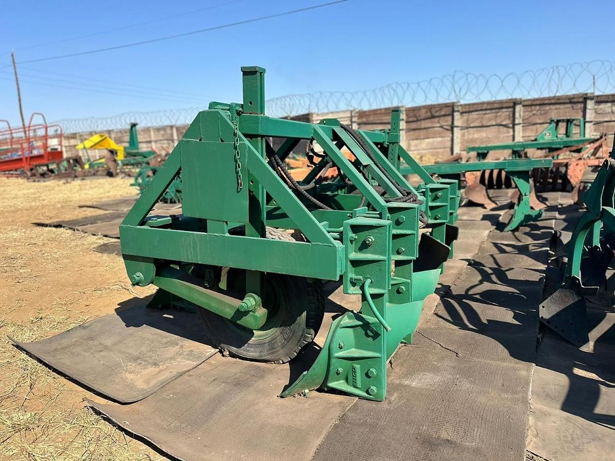 Used HYDRAULIC CONTOUR 8X DISK PLOW