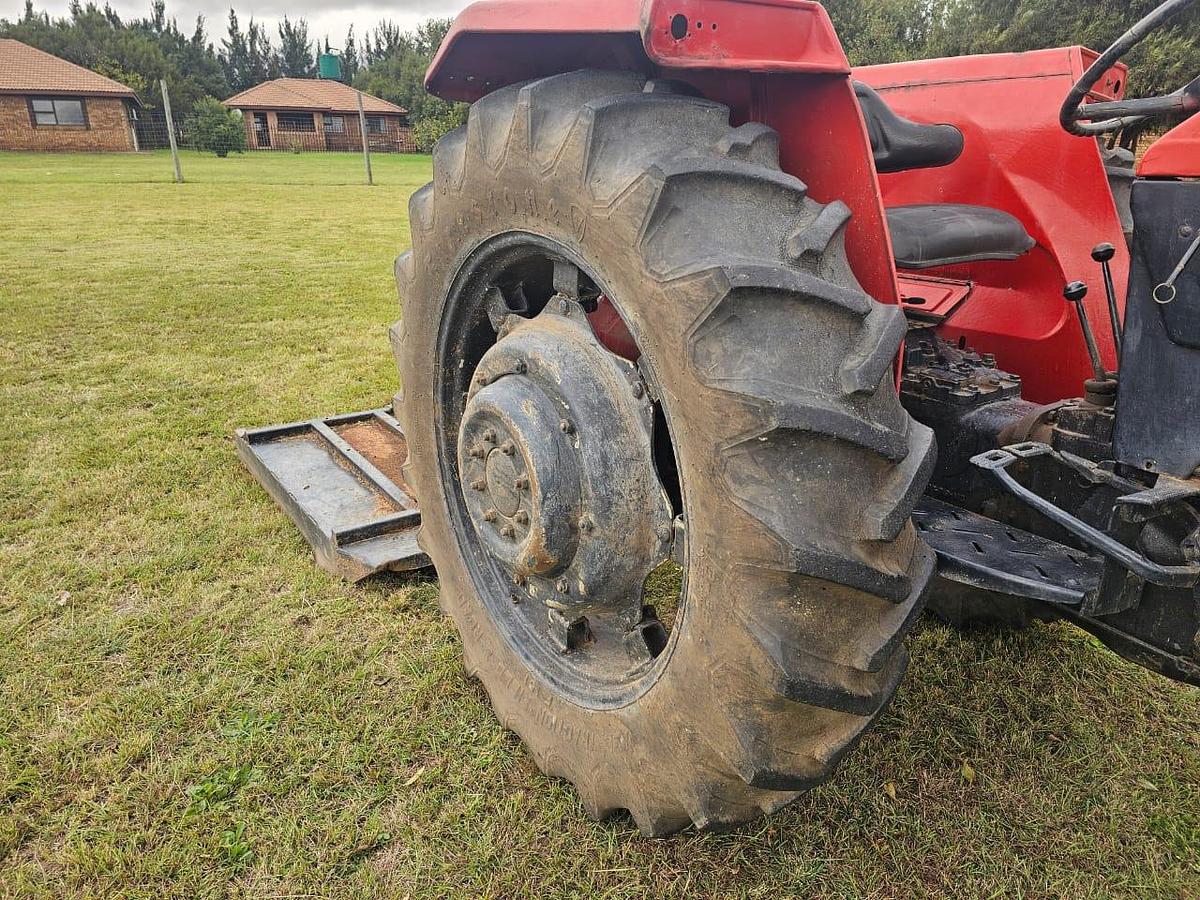 Used MASSEY FURGESON TRACTOR WITH SLASHER - OPERATIONAL