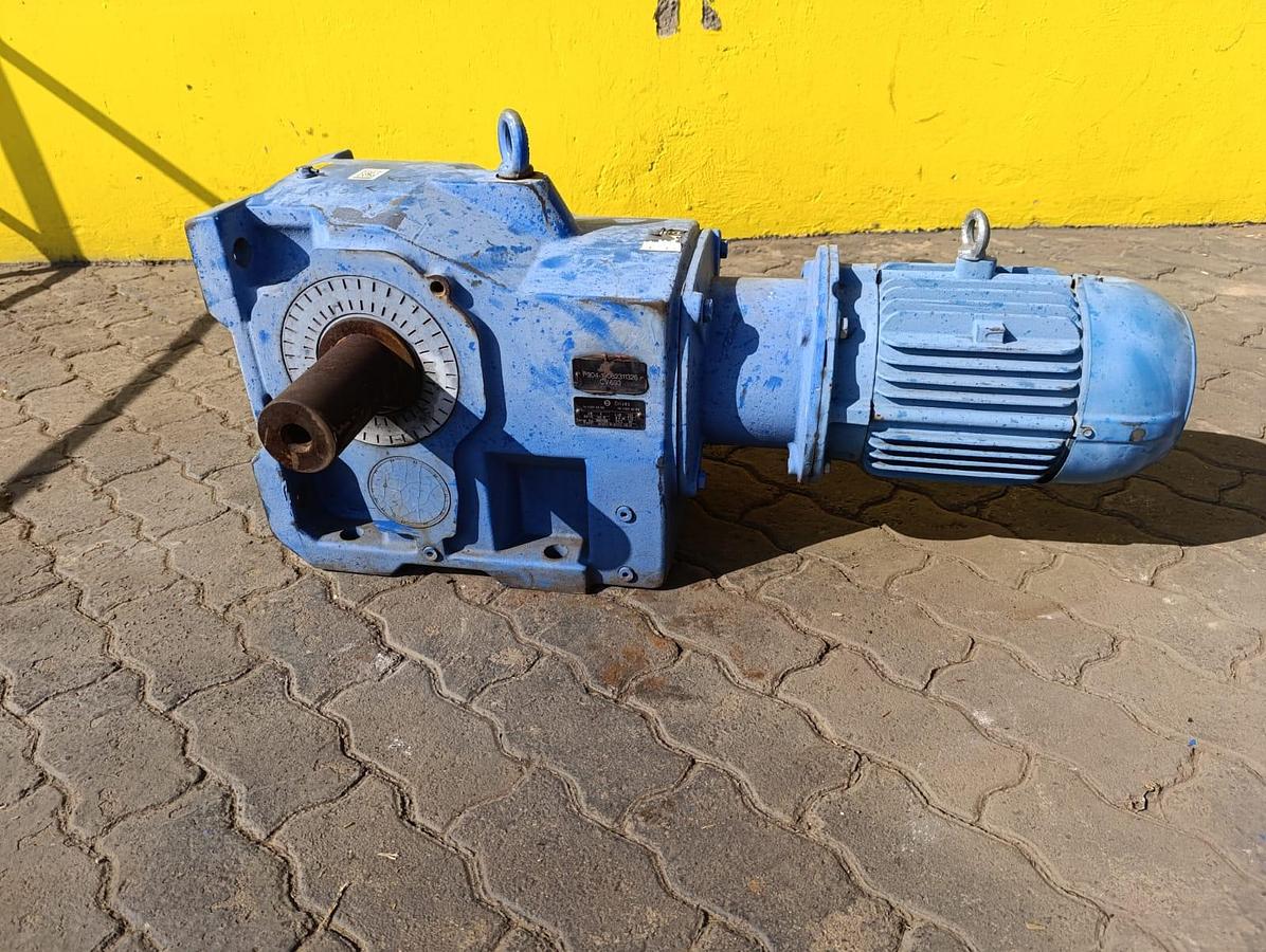 Used POWERPACK GEARBOX WITH ELECTRIC MOTOR