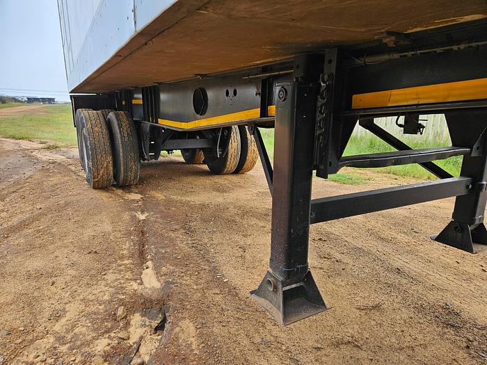 Used SERCO DOUBLE AXLE ISOLATED BODY TRAILER WITH RAVIOLI TAIL LIFT