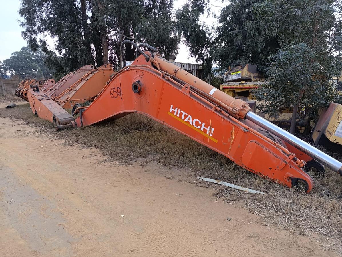 Used HITACHI 650H MAIN BOOM