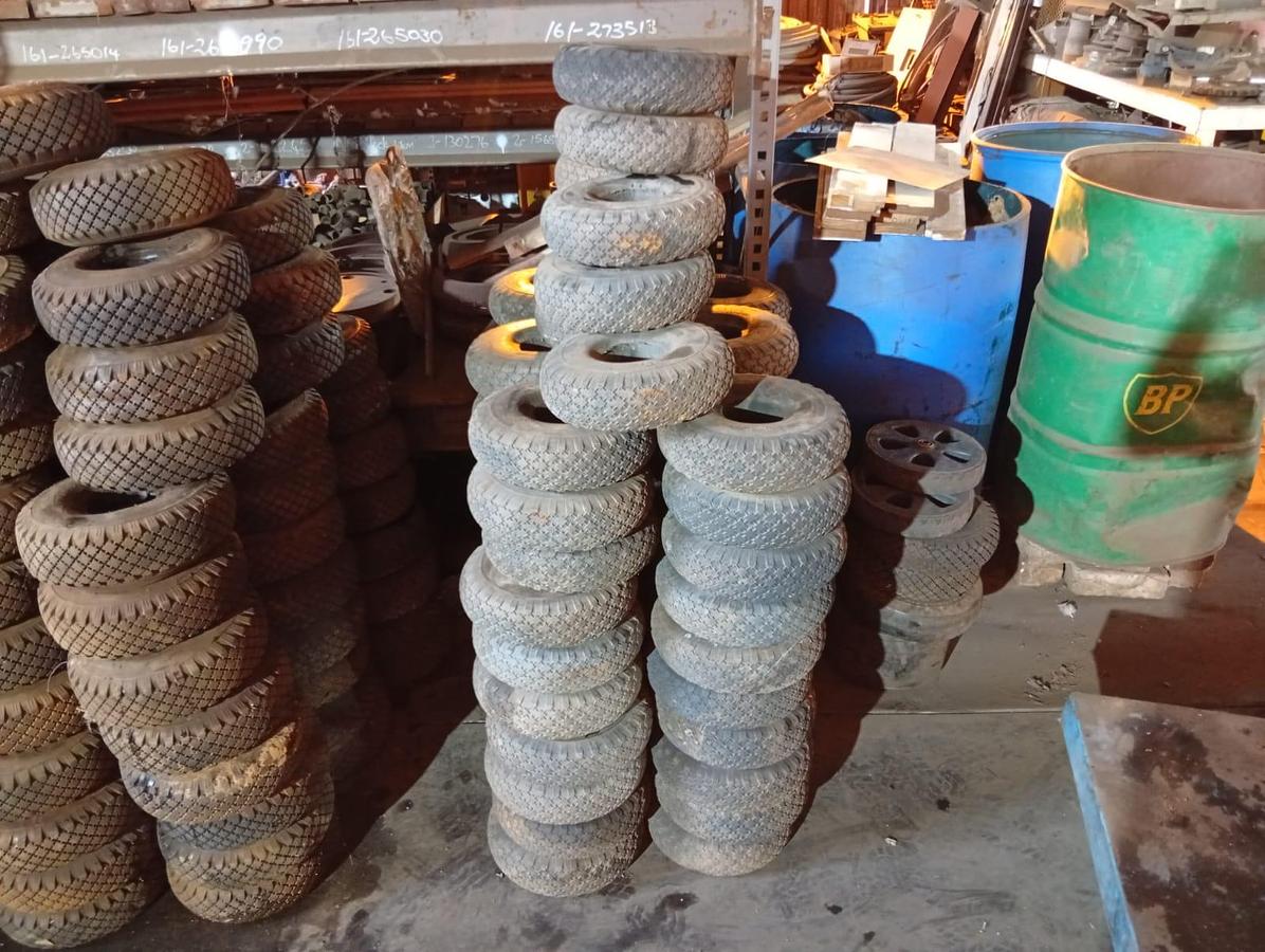 Used TUBELESS TYRES 400-4