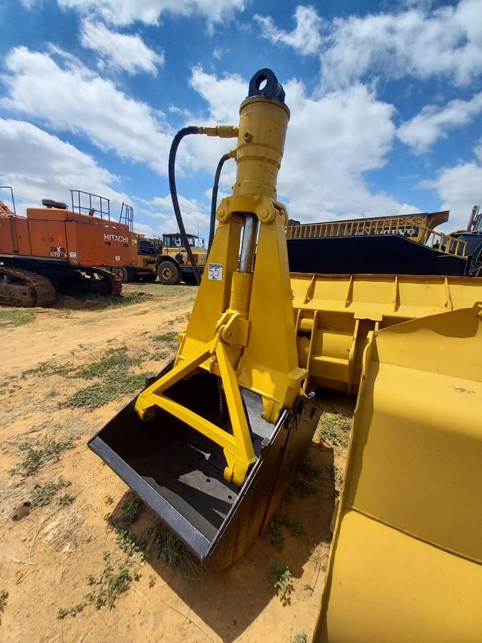 Used CAT HYDRAULIC CLAMP SHELL GRAB
