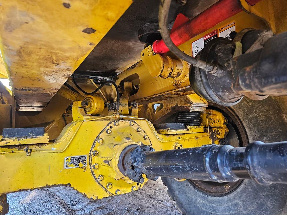 Used BELL B20D 6X4 ARTICULATED DUMP TRUCK