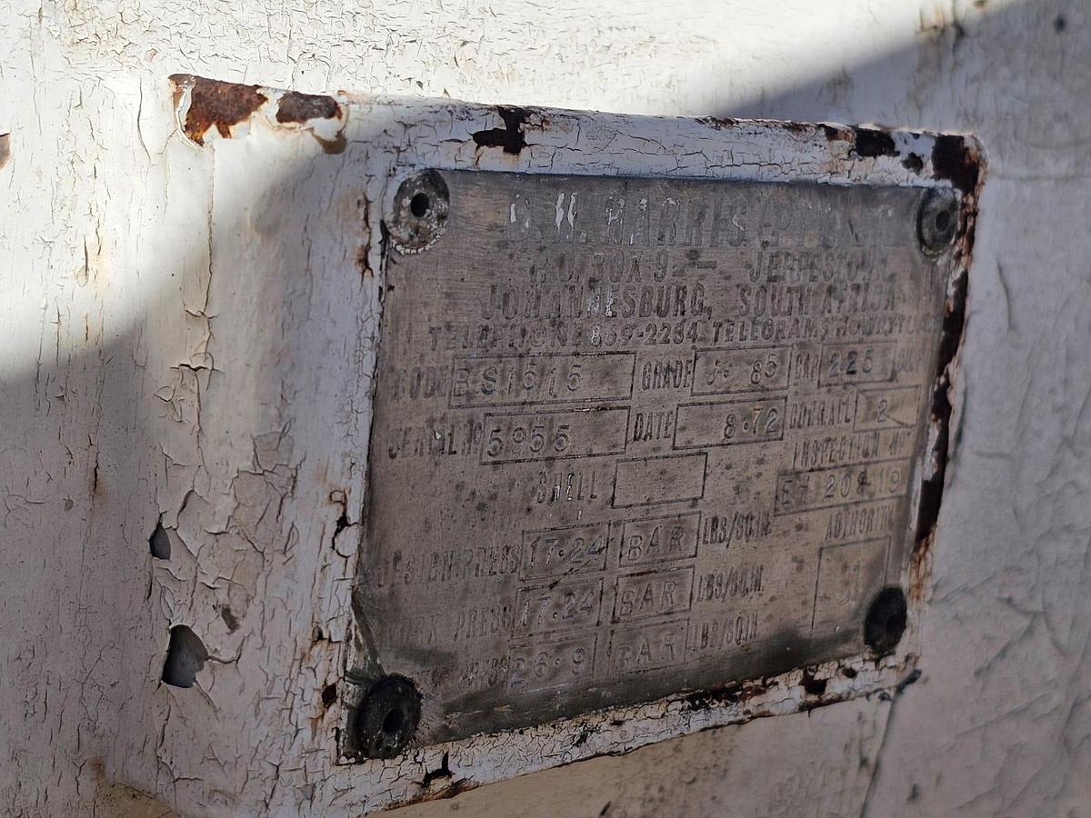 Used 2000 LITER DH HARRIS AIR TANK (USED)