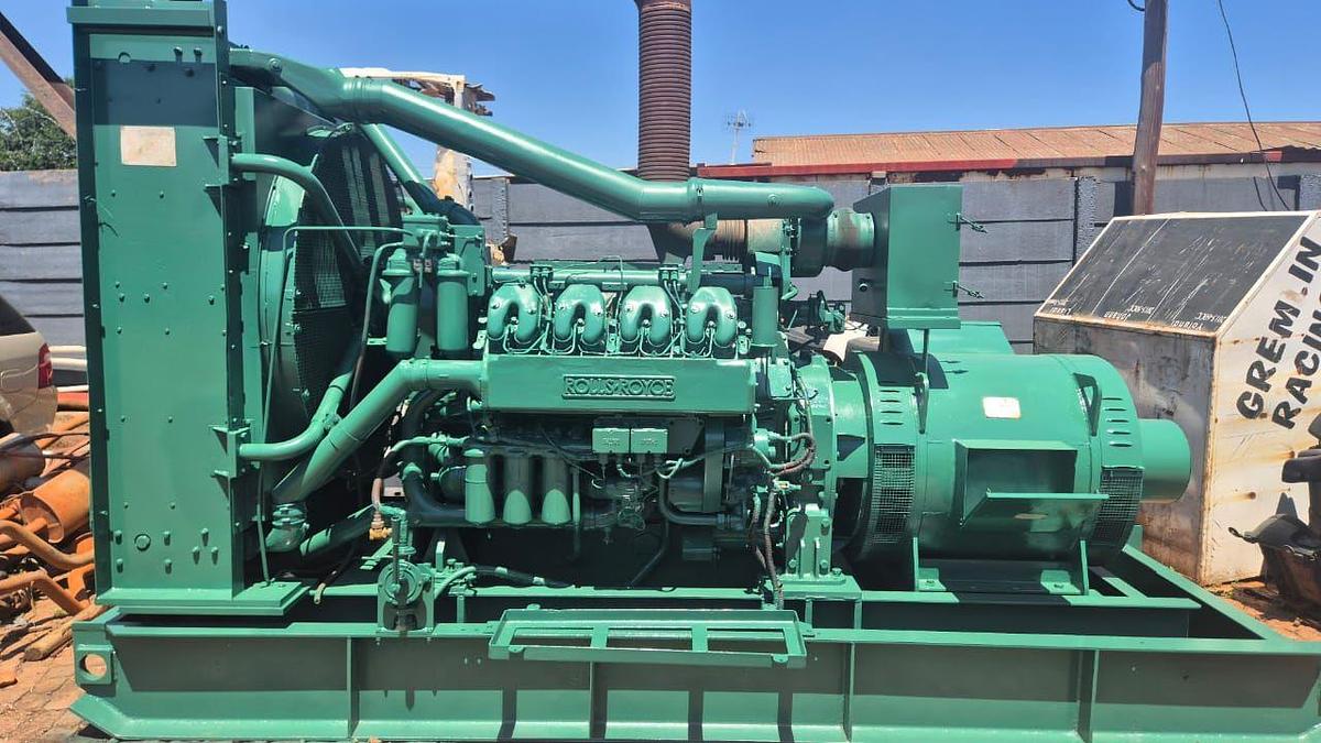 Used 1500 KVA ROLLS ROYCE 525V GENERATOR - OPERATIONAL CONDITION