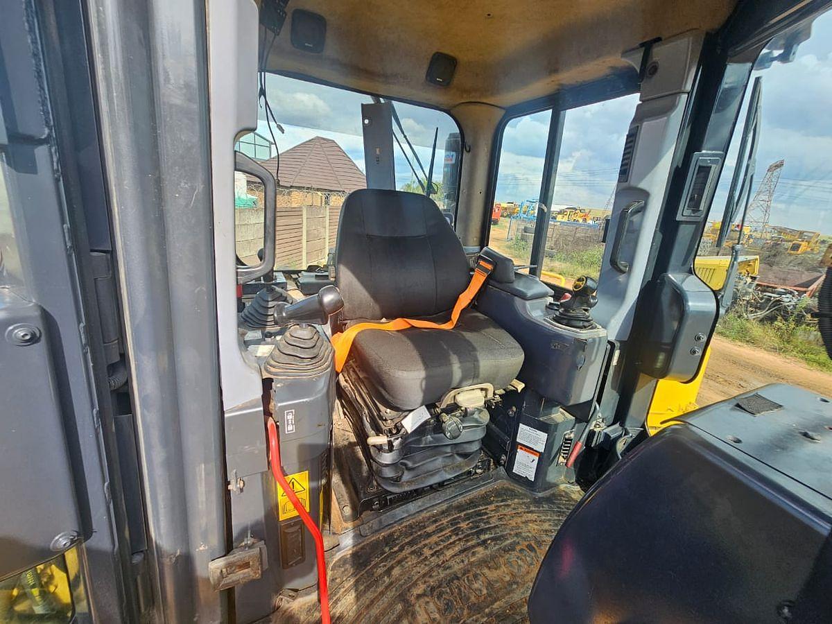 Used KOMATSU D155AX TRACKED DOZER - OPERATIONAL