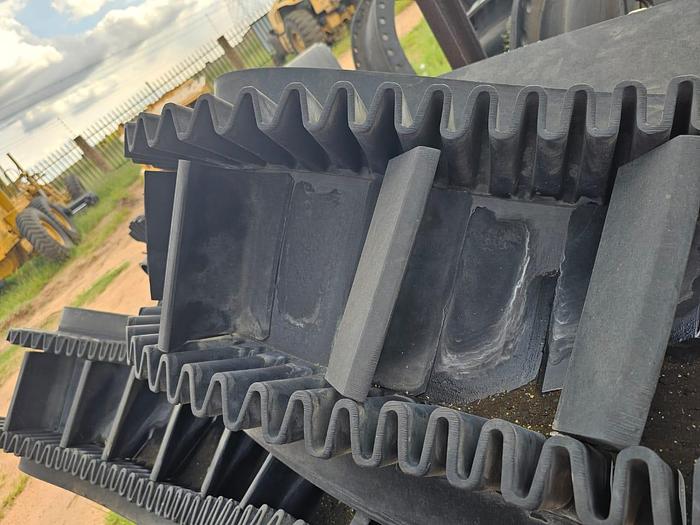Used SKIRT / FEEDING CONVEYOR BELT