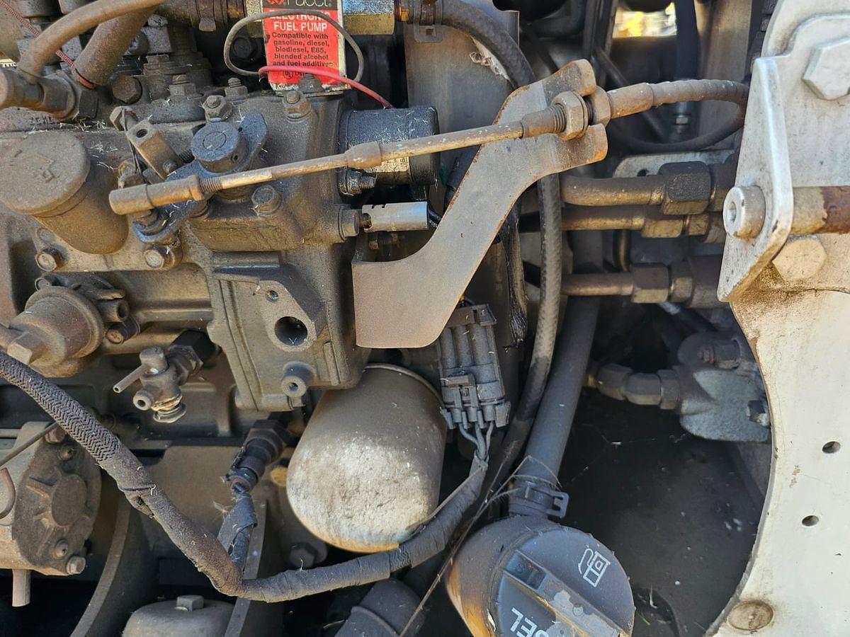 Used BOBCAT S450 SKID STEER LOADER (HARNASS NOT INCLUDED)