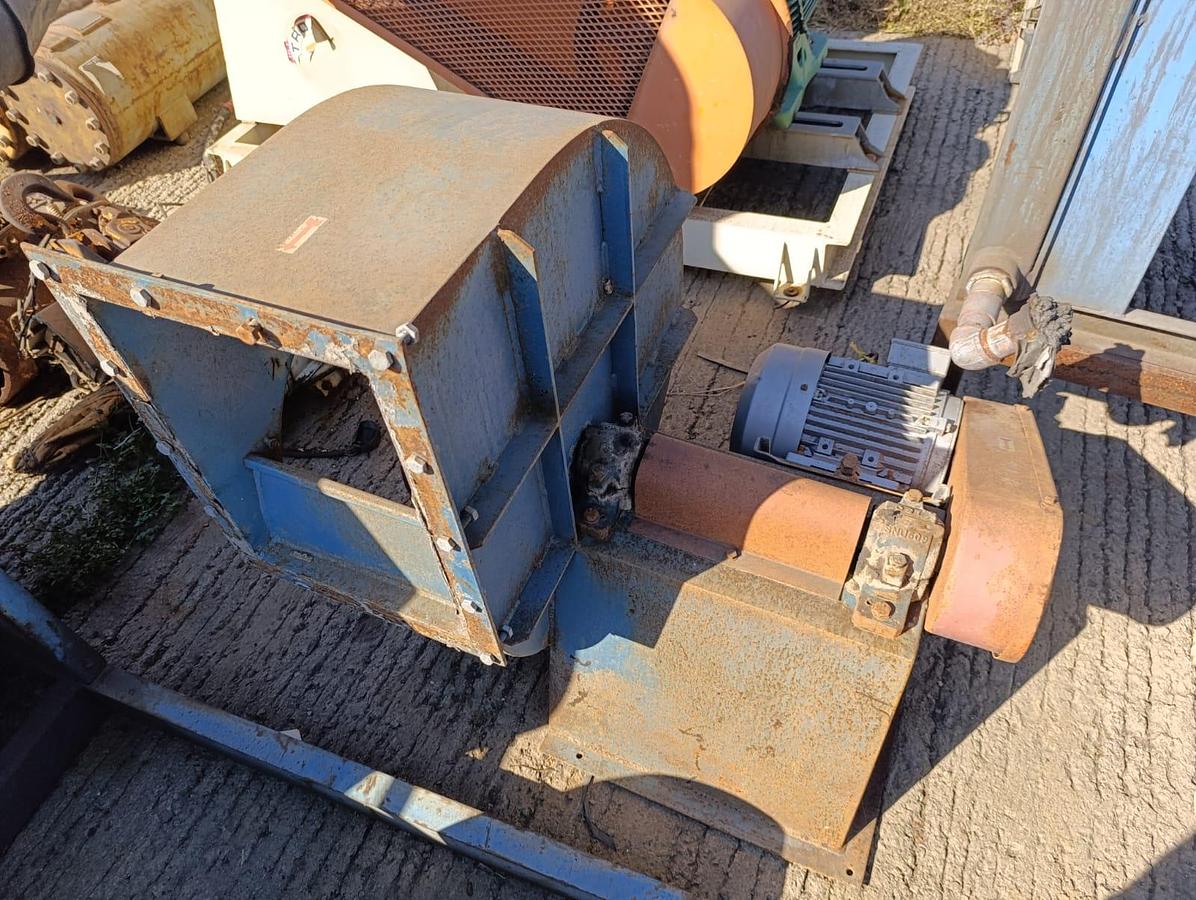 Used INDUSTRIAL FAN WITH ELECTRIC MOTOR 5.5KW