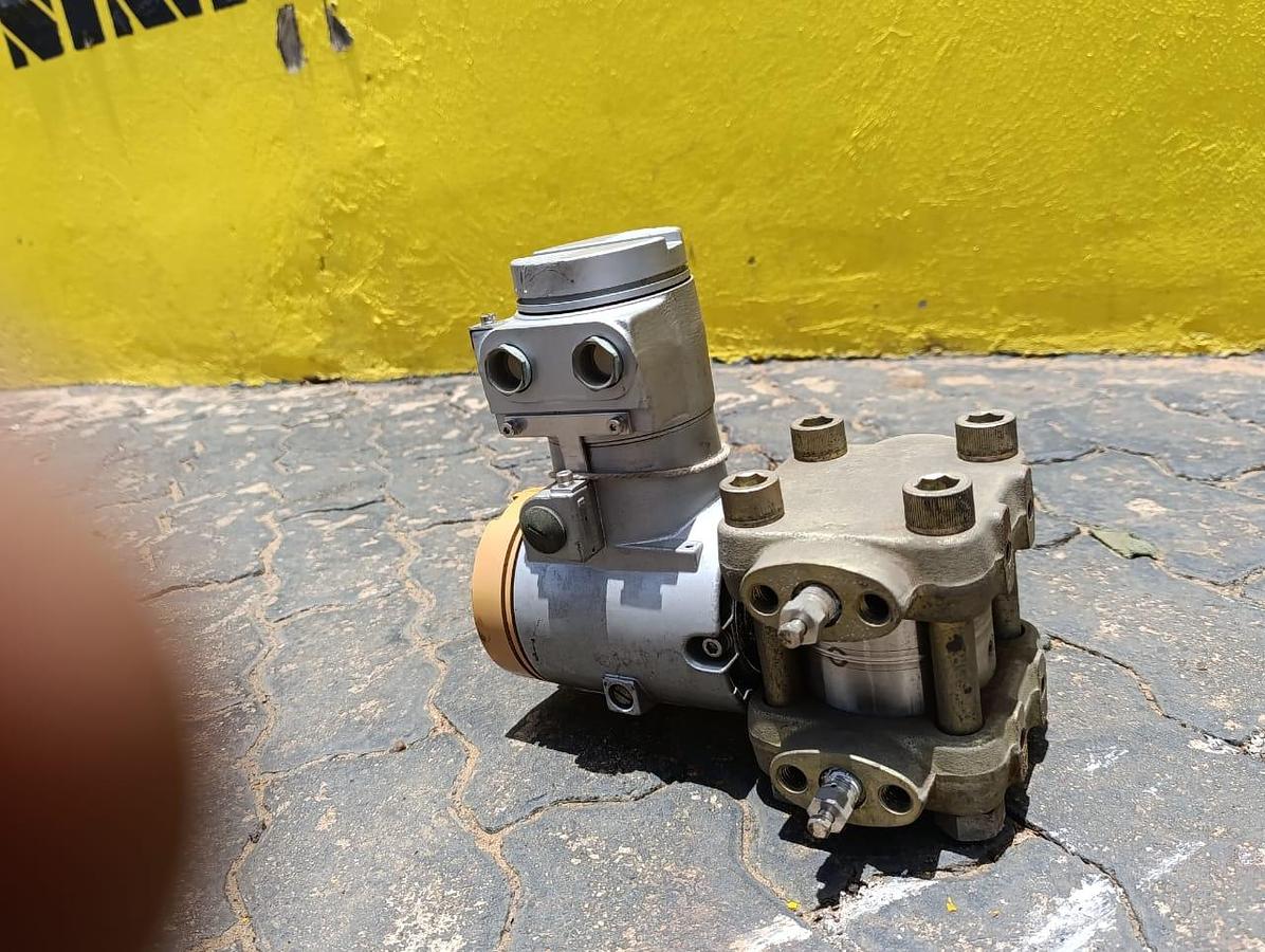 Used SIEMENS DIFF PRESSURE VALVE 130 TO 640 MBAR