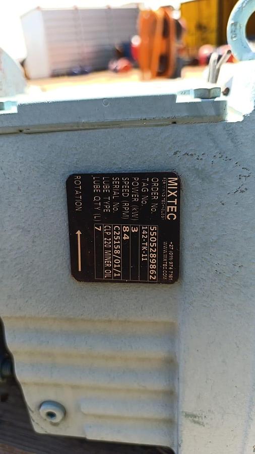 Used MIXTEC MOTOR AND MIXER 3KW AGETATOR