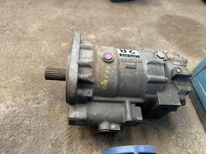 Used KAWASAKI HYDRAULIC PUMP (NOT TESTED)