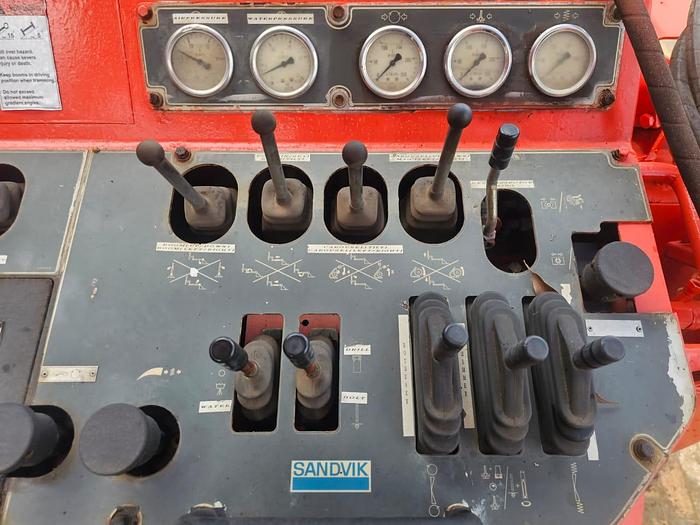 Used SANDVIK DS310 ROCK ROOF BOLTER