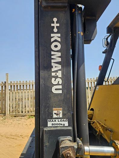 Used KOMATSU FD80H-5 FORKLIFT WITH TWO (2) EXTENDED FORKS (RUNNER) (BATTERIES NOT INCLUDED)