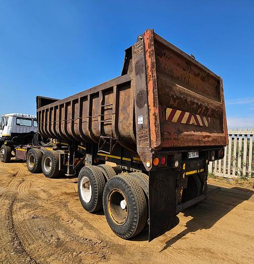 Used DOUBLE AXLE TRUCK TRAILER (TRAILER ONLY)(RUNNER)