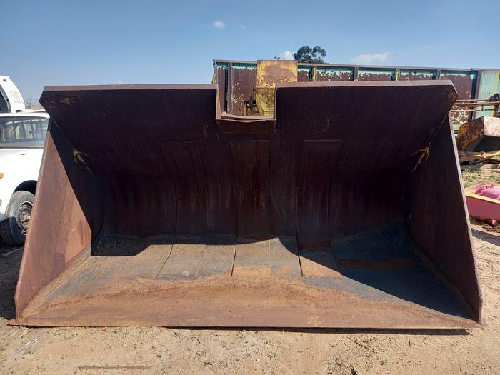 Used FRONT END LOADER BUCKET