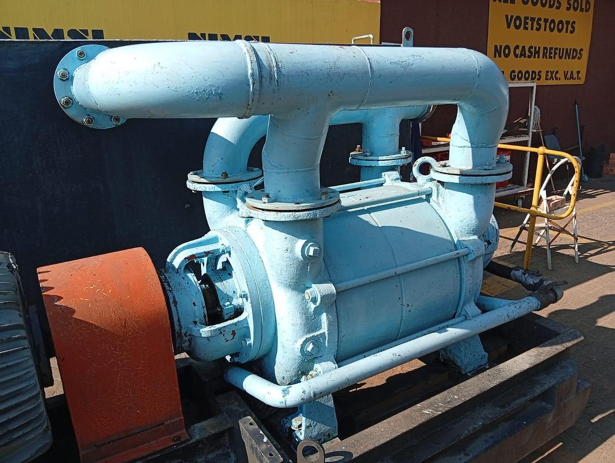 Used ELECTRIC VACUUM WITH DOUBLE TRACK WHEELS