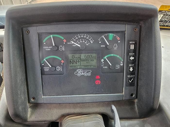 Used BELL B25D 6X6 FULLY EQUIPPED ARTICULATED SERVICE TRUCK/UNIT (RUNNER)