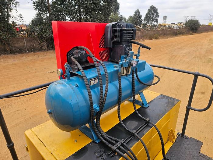 Used BELL B25D 6X6 FULLY EQUIPPED ARTICULATED SERVICE TRUCK/UNIT (RUNNER)