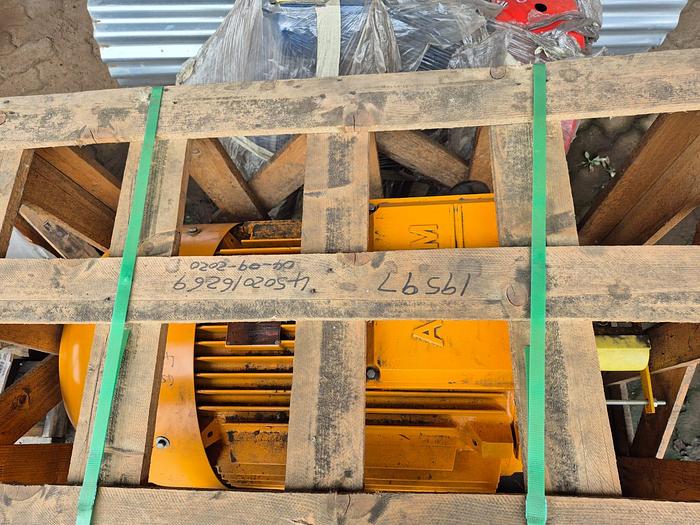 Used SUNVIM 3-PHASE 110KW INDUCTION MOTOR