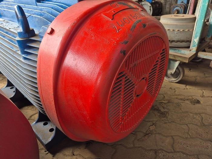 Used WEG 260KW ELECTRIC MOTOR
