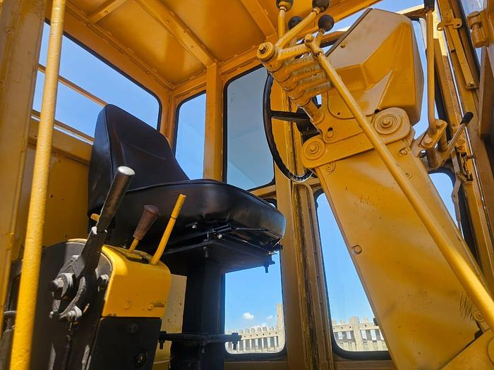 Used 120 G GRADER (RUNNER)