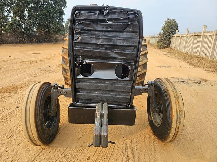 Used MASSEY FERGUSON TRACTOR (RUNNER)