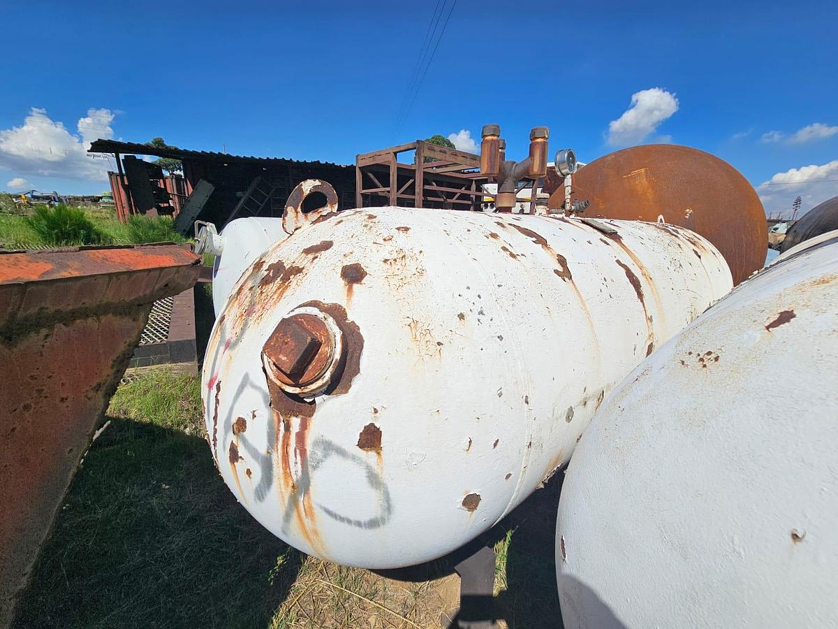 Used 2000 LITER EVERADY AIR TANK (USED)