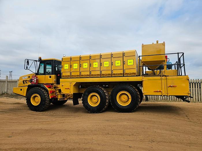 Used BELL B25D 6X6 FULLY EQUIPPED ARTICULATED SERVICE TRUCK/UNIT (RUNNER)