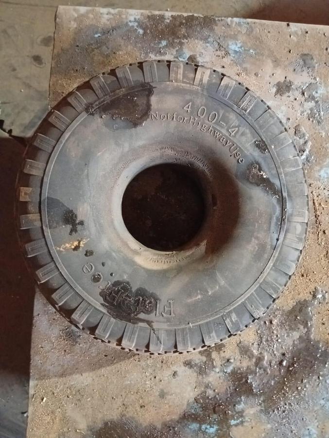 Used TUBELESS TYRES 400-4