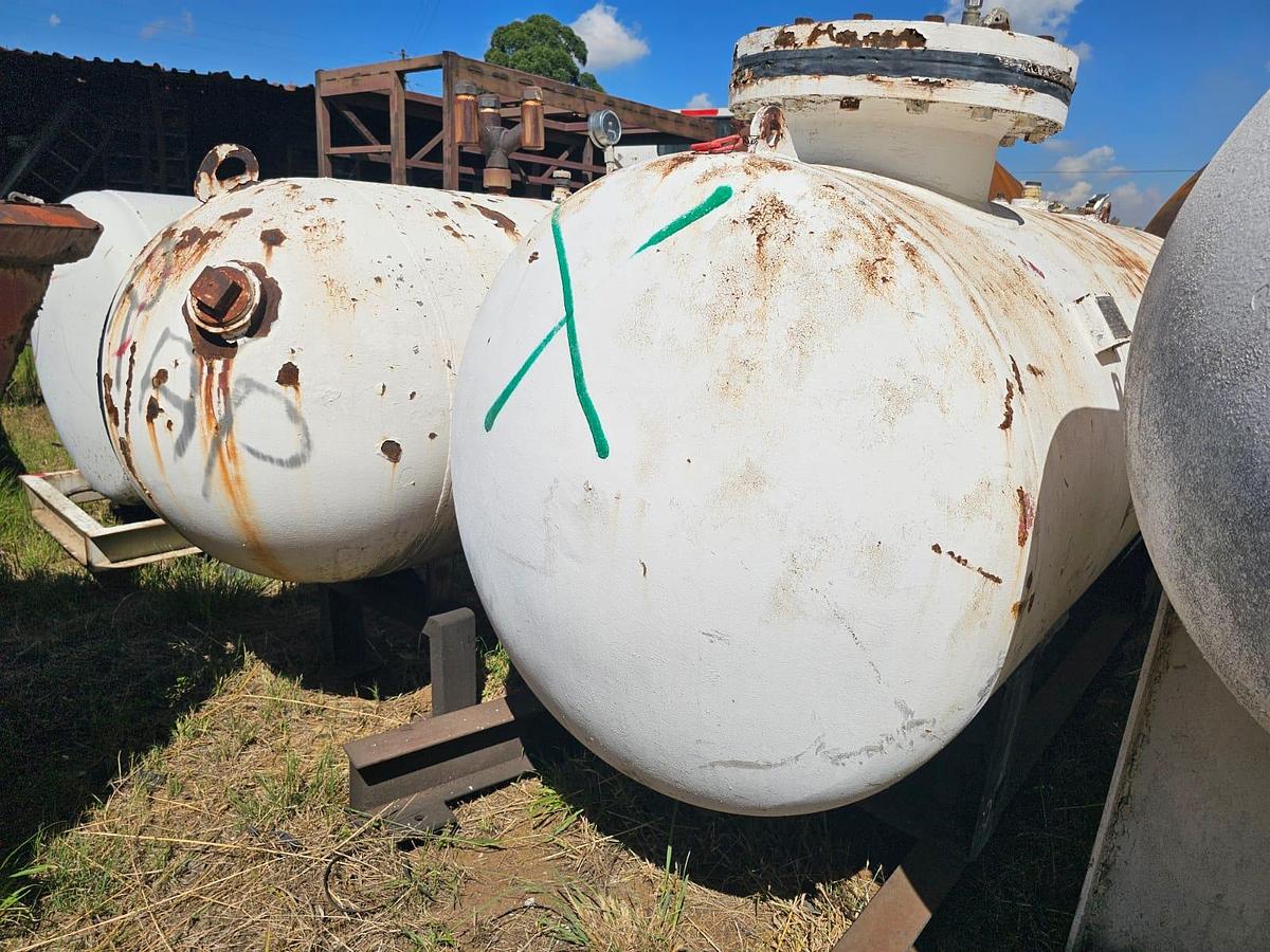 Used 2000 LITER DH HARRIS AIR TANK (USED)