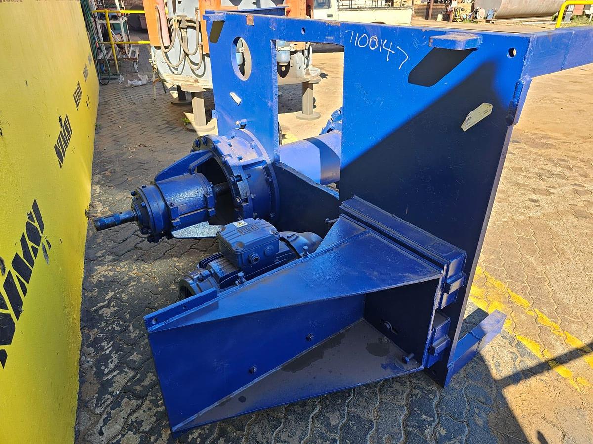 Used 8/6 PUMP WITH ELECTRIC MOTOR & FRAME (USED)