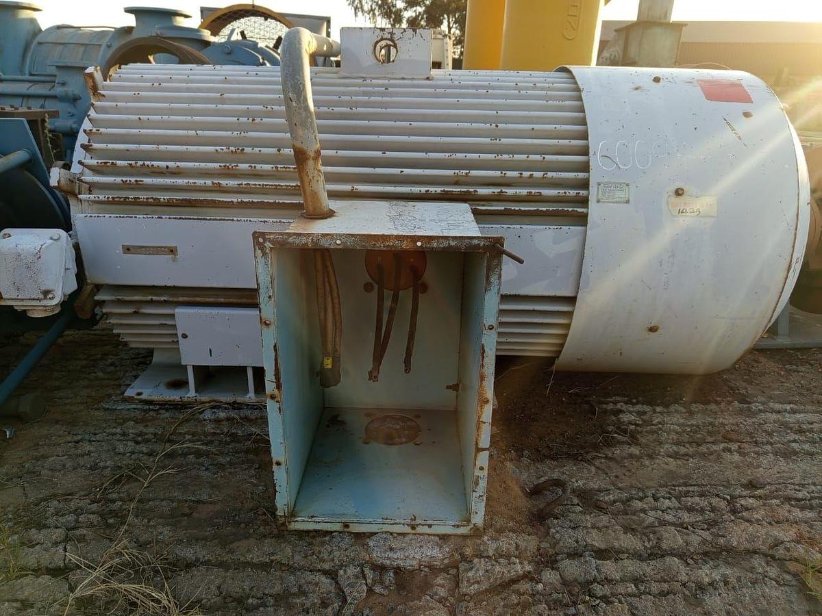 Used 220 KW INDUCTION MOTOR - USED CONDITION