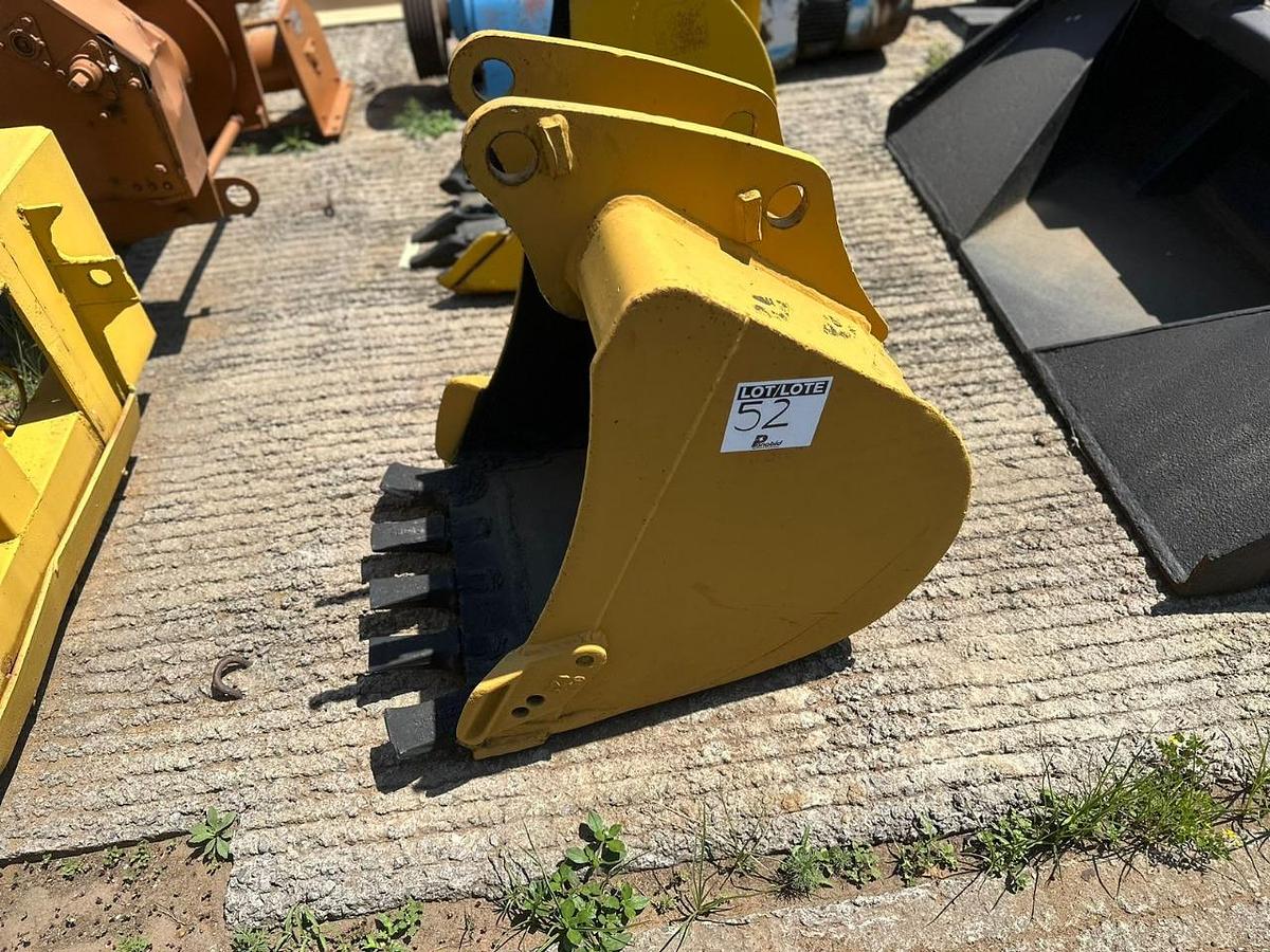 Used CAT TLB OR EXCAVATOR BUCKET