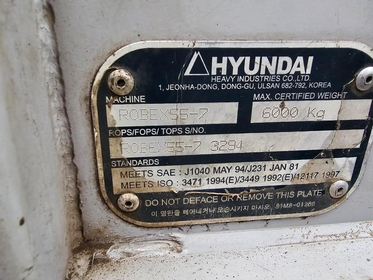 Used HYUNDAI ROBEX 55-7 EXCAVATOR