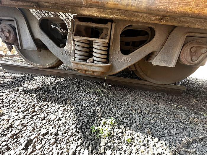 Used RDS BOTTOM SIDE DISCHARGE HOPPER