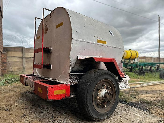 Used HEAVY DUTY OFF ROAD 2000 LTR WATER/DIESEL BOWSER TRAILER