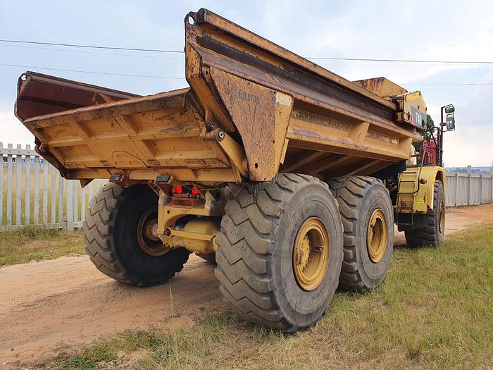 Used  CAT 740B EJ (RUNNER)