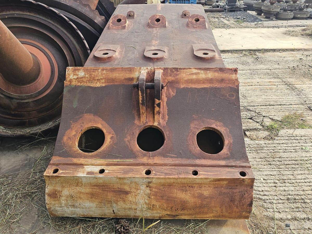 Used CRUSHER HAMMER