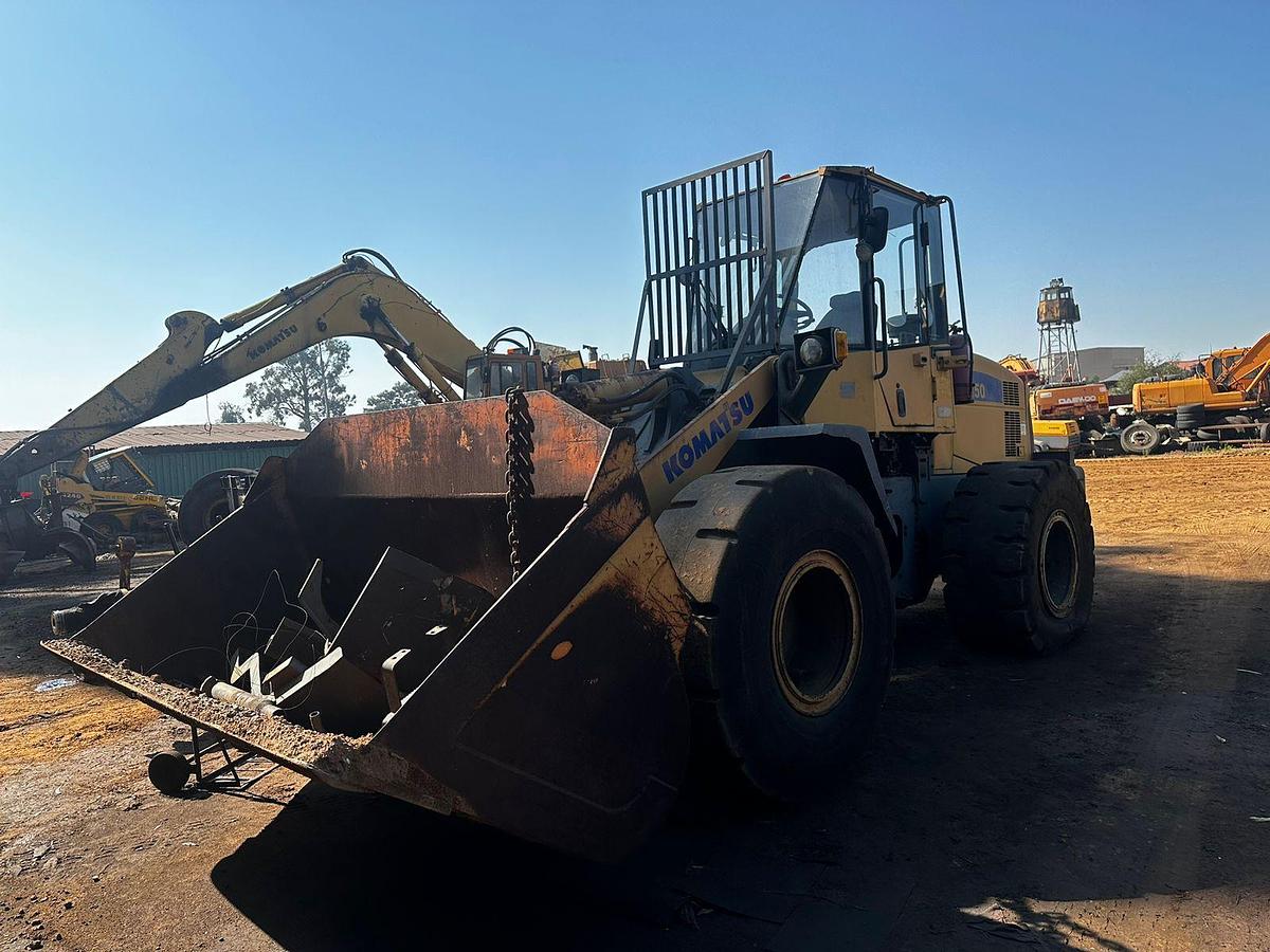 Used KOMATSU WA250-6 FRONT END LOADER - INOPERABLE