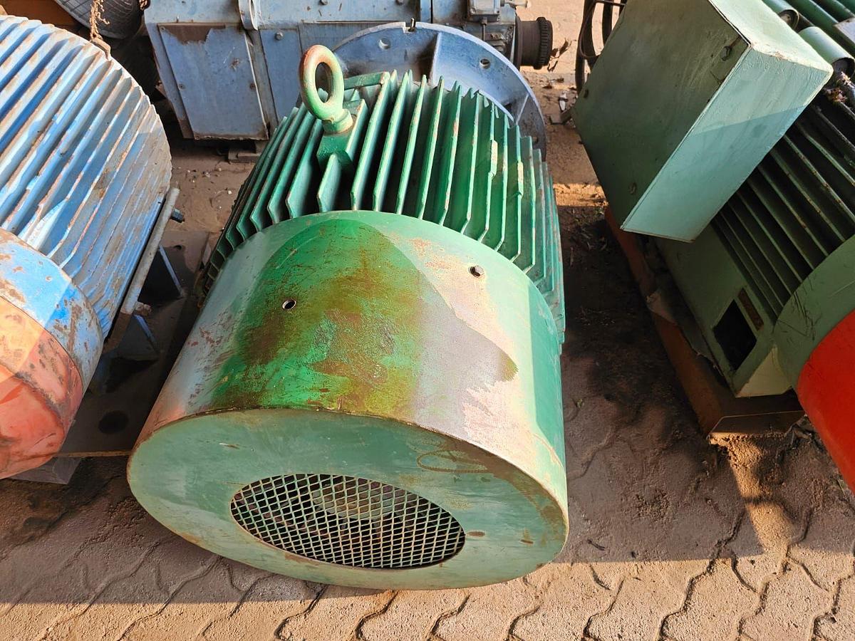 Used 116.8 KW ELECRIC MOTOR