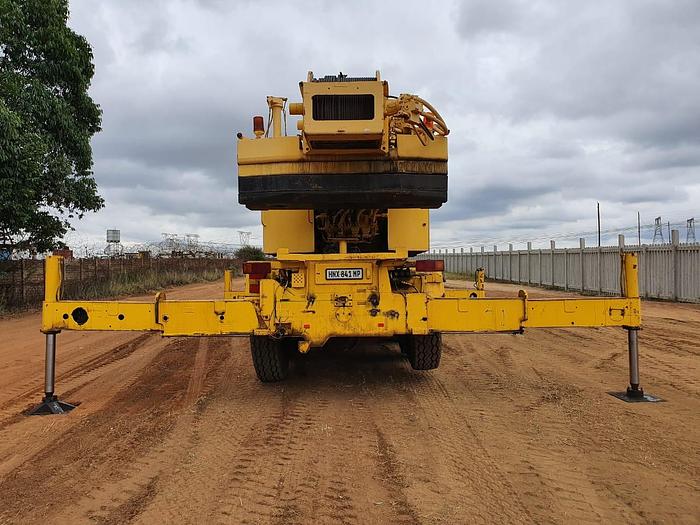 Used LIEBHERR TM1080N 80 TON MOBILE CRANE 1993 (RUNNER) (WITH NATIS) 