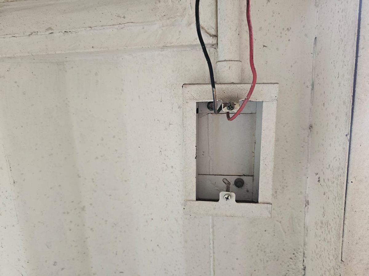 Used 6 METRE BATHROOM CONTAINER