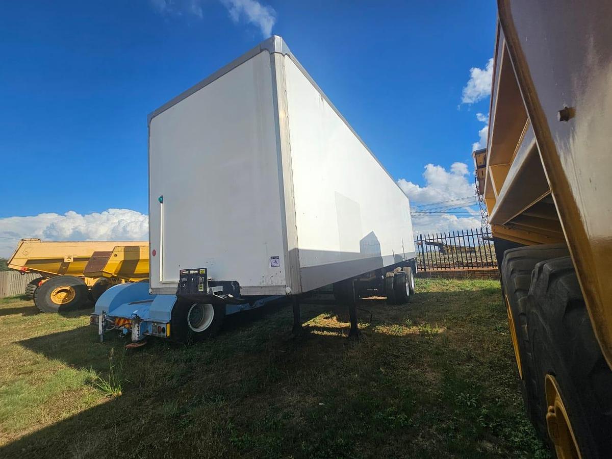 Used INSULATED TRUCK TRAILER - OPERATIONAL - WITH NATIS - TRUCK NOT INCLUDED