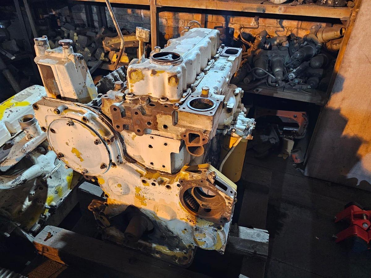 Used 3304 CATERPILLAR DIESEL ENGINE